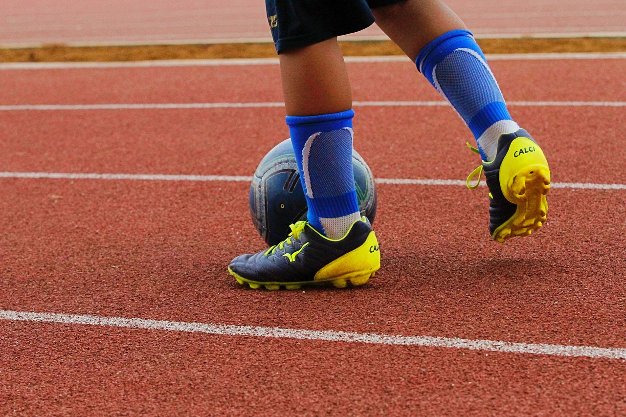 解析王霜为何离开巴黎足球俱乐部，挑战、成长与新的机遇