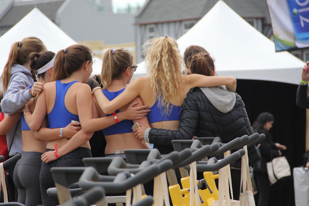 悲剧的警钟，14岁少女在特训学校被体罚致死的深思