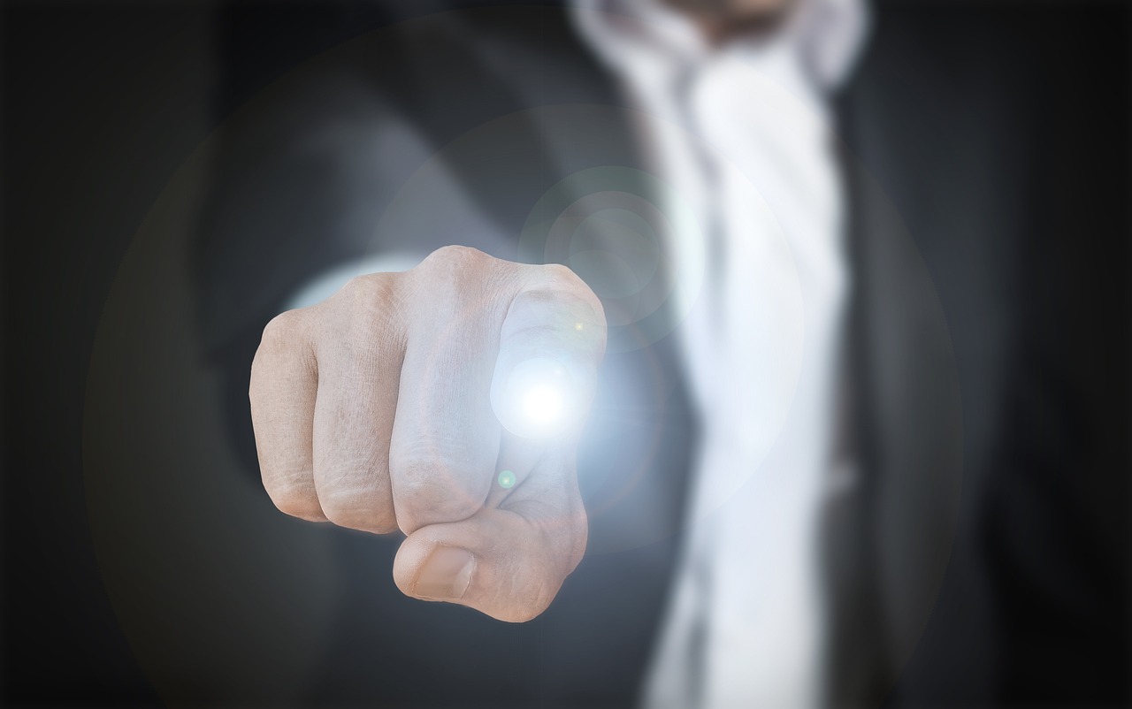 自由点被曝光，主播鬼魅一笑突然下播背后的真相与反思