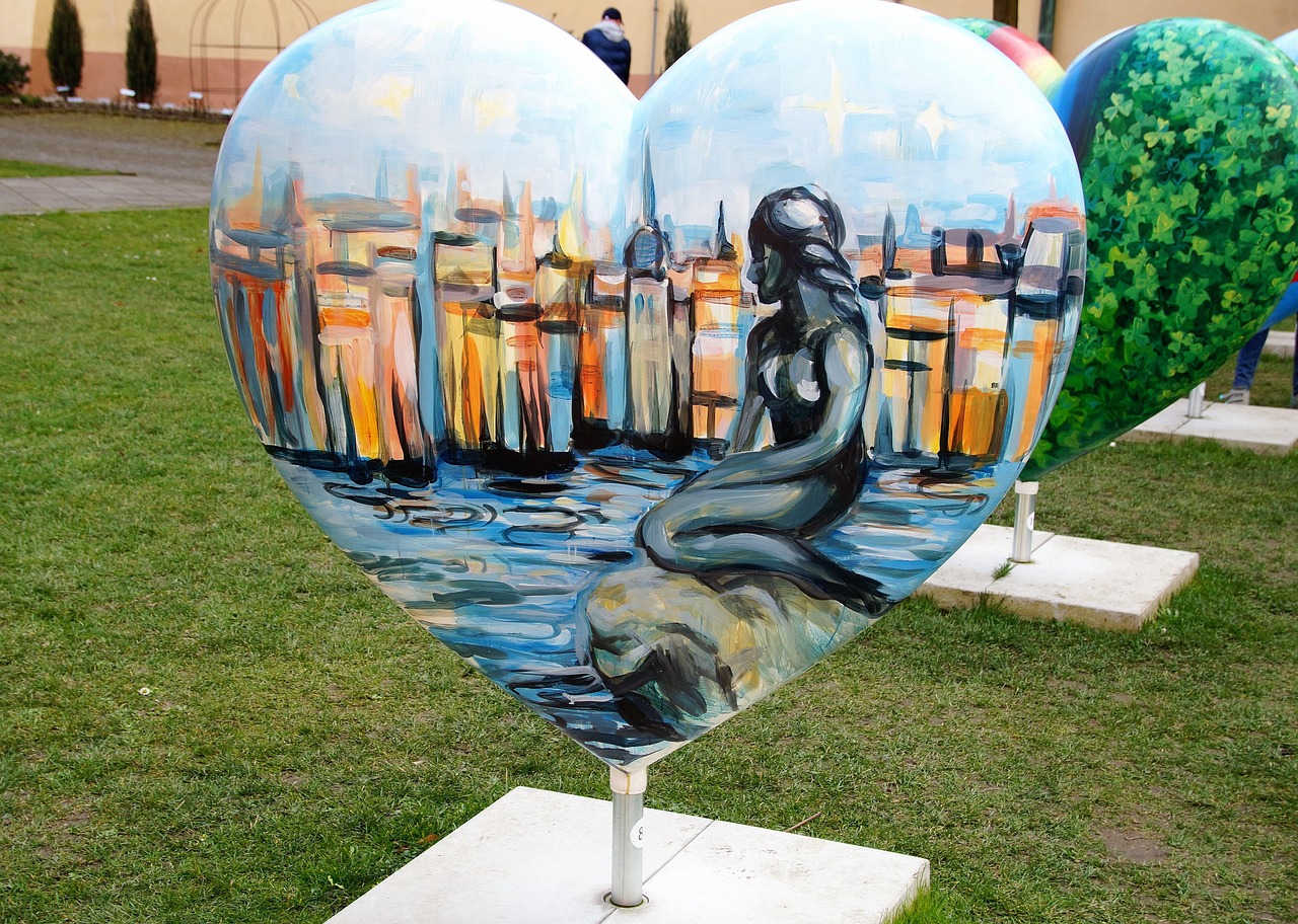 体育馆外的活力，社区的心脏跳动