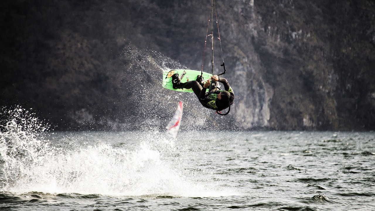 挥洒汗水，享受快乐，探索体育运动的无限乐趣