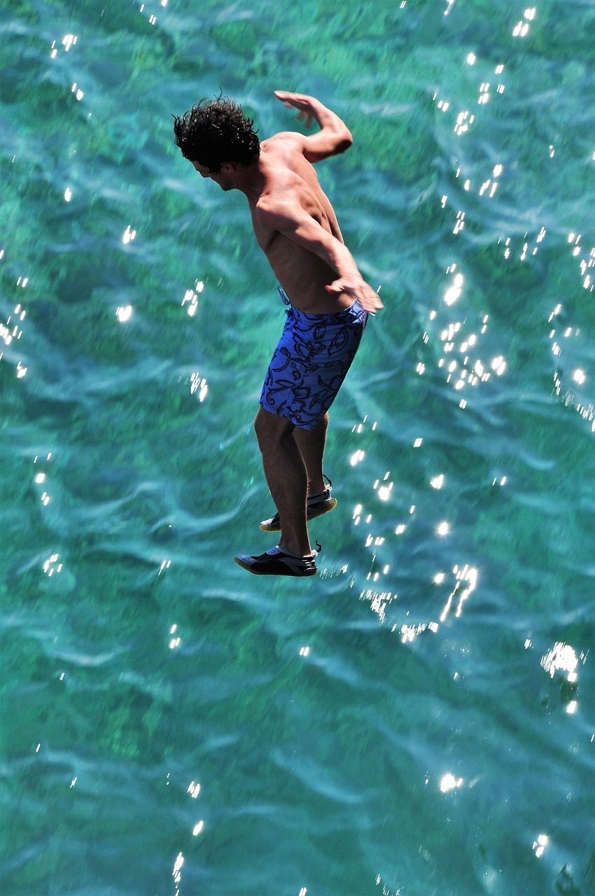 韩硕四川队，篮球激情的跳动，最新动态全掌握！