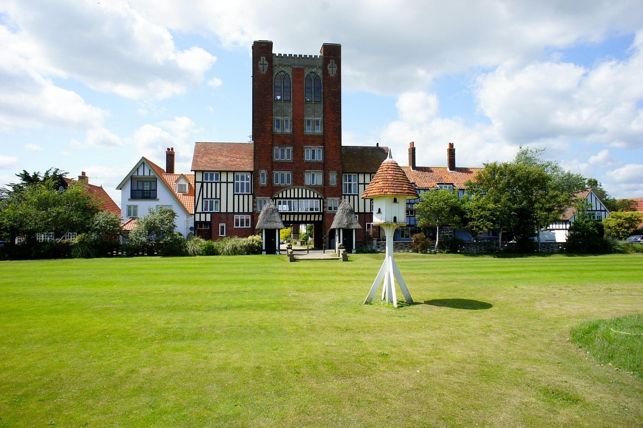 青岛半岛足球俱乐部，绿茵场上的城市骄傲