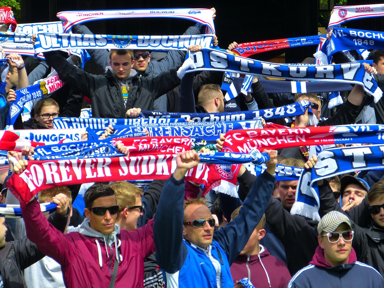 球迷必备，下载这些应用，随时随地享受球赛盛宴