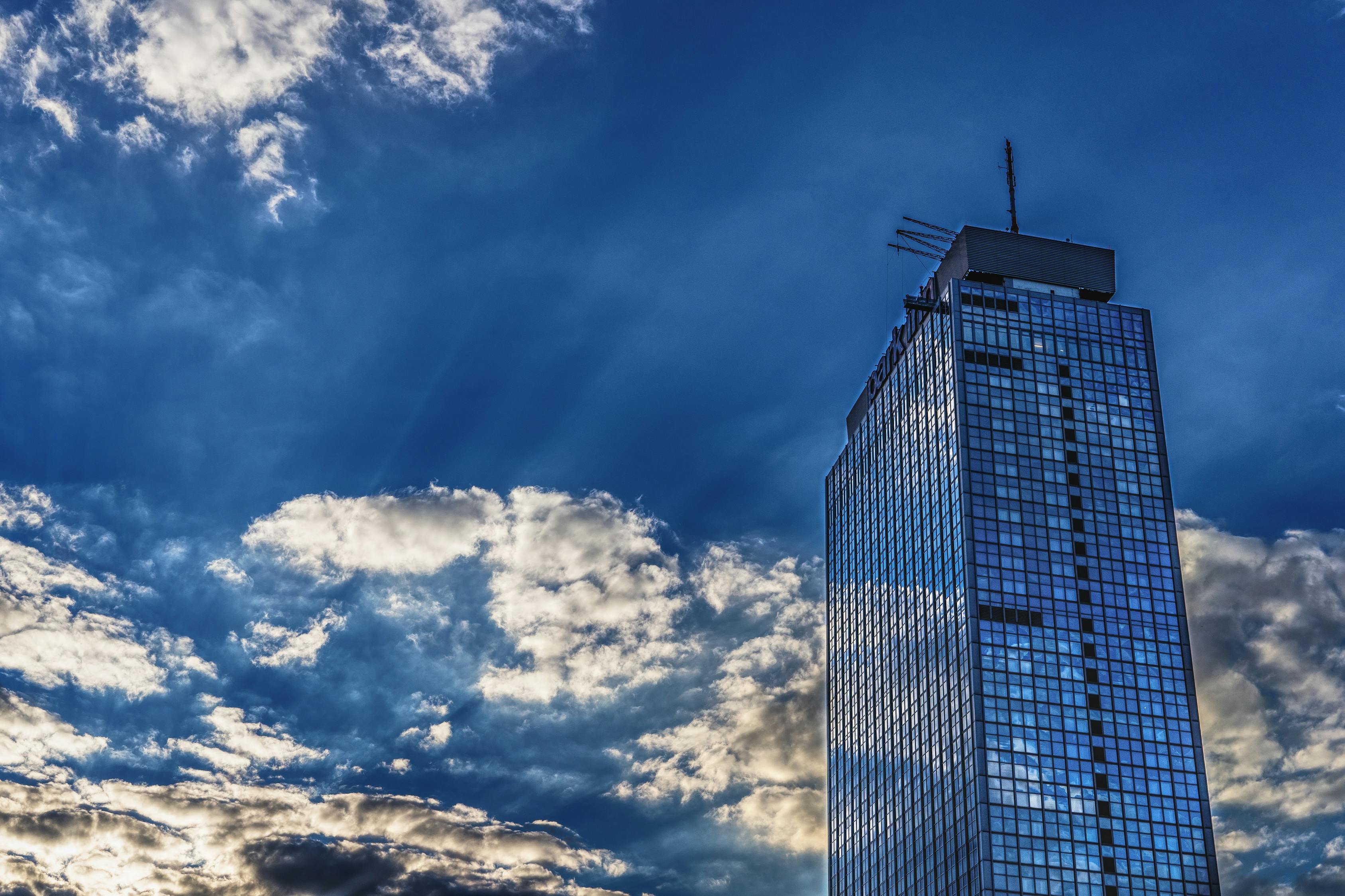 杭州亚运会会徽，融合传统与现代的东方之光