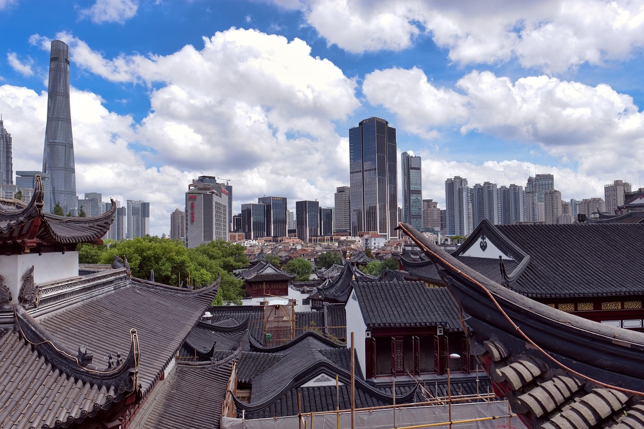 上海解封，重启城市的希望与挑战