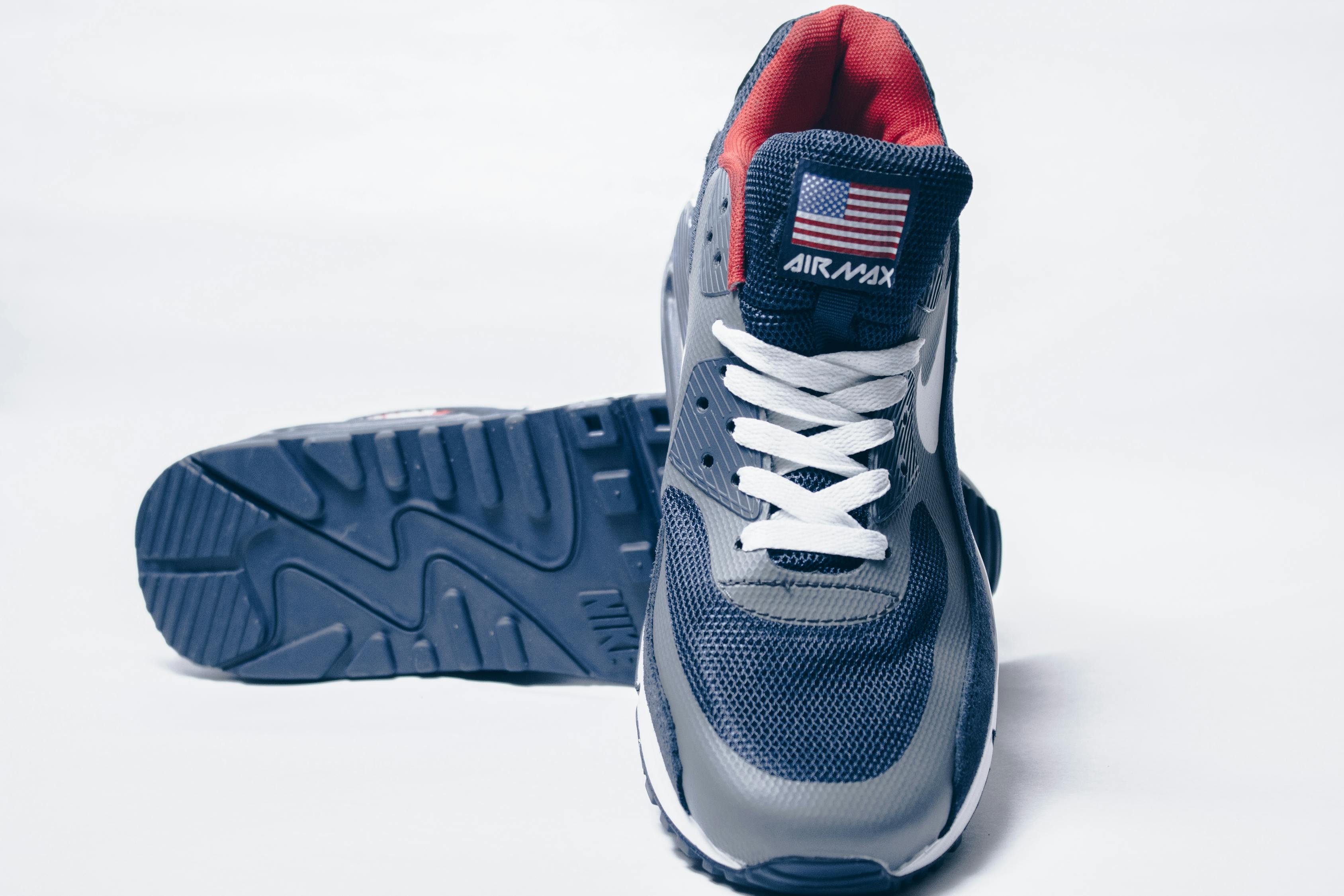 运动品牌标志合集,从耐克到阿迪达斯,揭秘背后的故事 运动品牌标志合集,从耐克到阿迪达斯,揭秘背后的故事