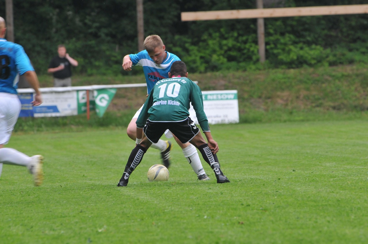 捷报足球，绿茵场上的智能革命，让足球更懂你！