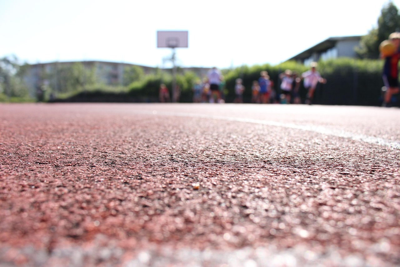 萌动体育心，探索卡通世界中的可爱体育形象