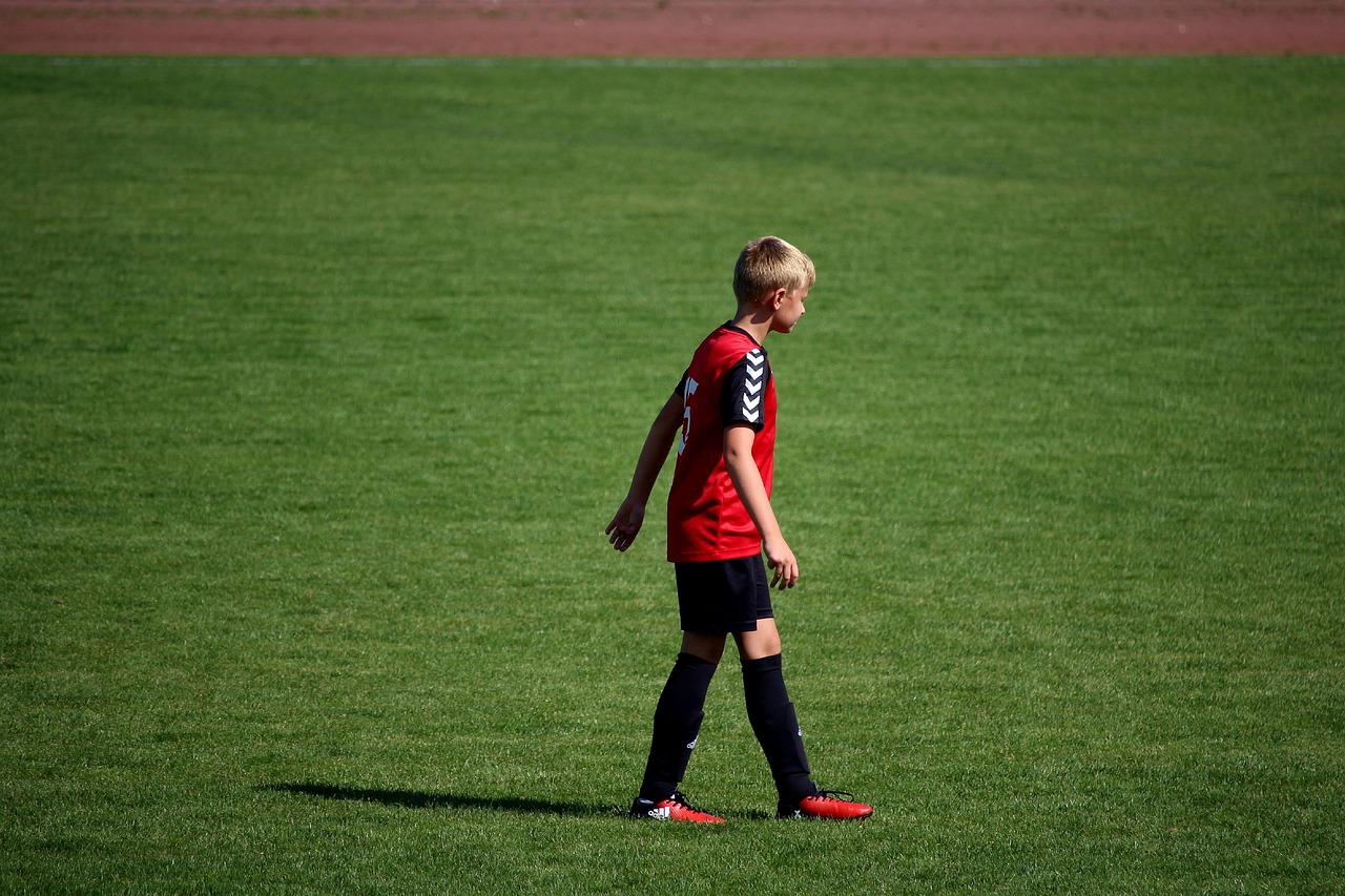 足球训练,提升技巧与团队协作的艺术 足球训练,提升技巧与团队协作的艺术